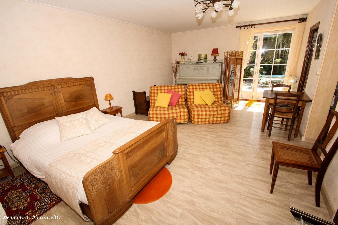 Chambres D'Hotes - Domaine De Bacqueville L'Aiguillon-sur-Vie Luaran gambar